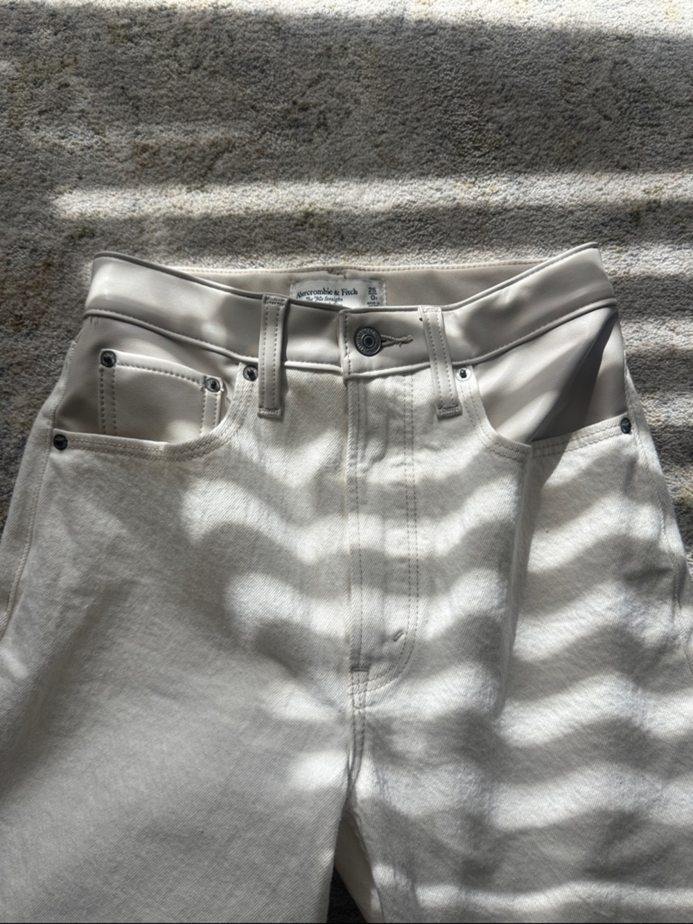 Abercrombie & Fitch Off-White High-Rise Denim Jeans